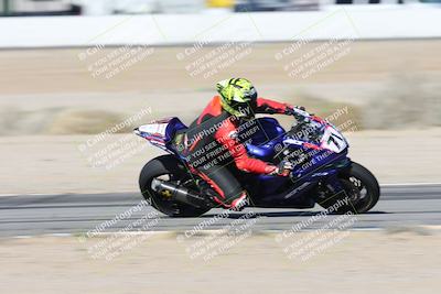 media/Jan-15-2026-Racers Edge (Thu) [[dfebeb70ab]]/2-A Group/Session 3 (Turn 15 Inside Pans)/